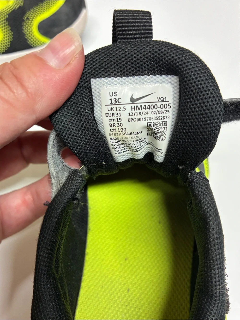 Nike Kids Black and Neon Green Hook-and-Loop Sneakers